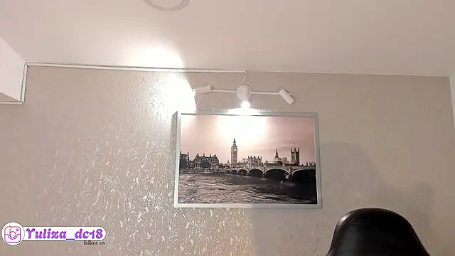 Luxury Woman online show from 10.03.25