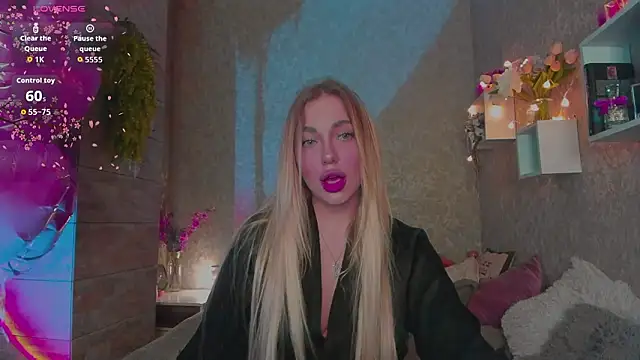 Mika Rayy online show from 02.27.26