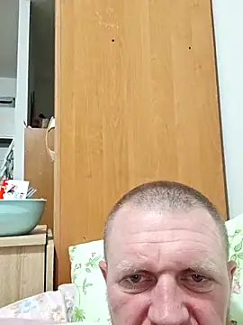 RUUsslan1203 online show from 04.18.26