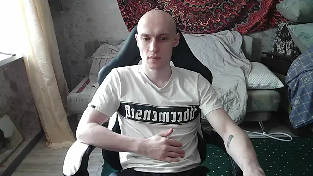 Snapshot of johnny_positive chatting on 06.29.26 johnny positive online show from 06.29.26