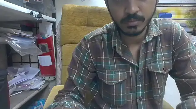 Snapshot of cute_modell chatting on 02.13.25 cute modell online show from 02.13.25