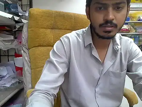 cute modell online show from 11.14.25