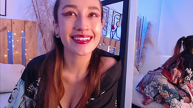 coral jonesss online show from 03.05.25