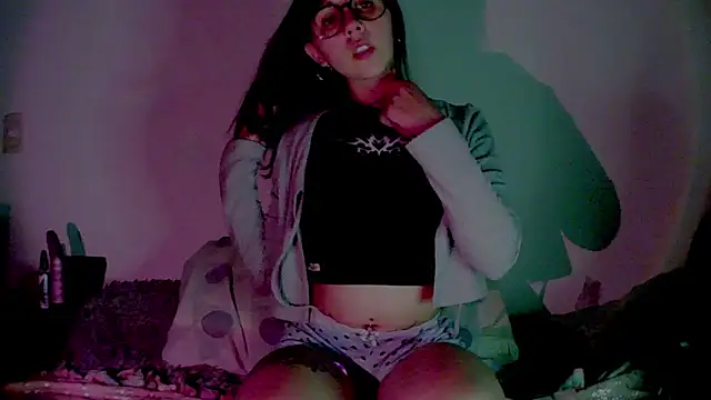 Snapshot of w4xxita chatting on 05.22.26 w4xxita online show from 05.22.26