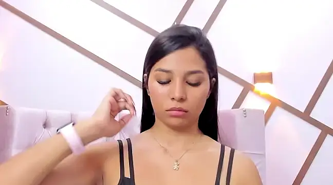 CharlotteGraay online show from 01.23.25