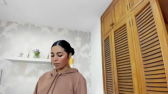 CharlotteGraay online show from 10.01.25