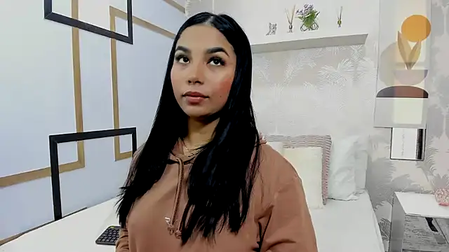 CharlotteGraay online show from 10.08.25