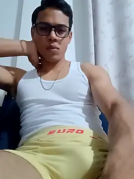 HornyTiger744 online show from 11.12.25