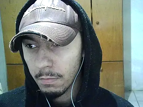 Snapshot of michel1520 chatting on 10.31.25 michel1520 online show from 10.31.25