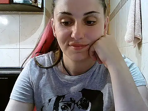 Snapshot of Yuliia30 chatting on 06.26.26 Yuliia30 online show from 06.26.26