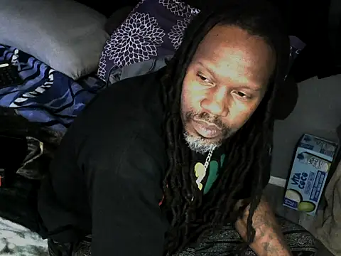 Snapshot of BBC_Dominates_BBW chatting on 01.21.25 BBC Dominates BBW online show from 01.21.25