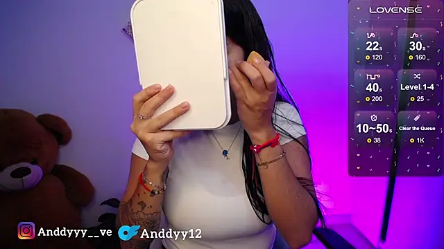 Snapshot of Anddyy__ chatting on 04.19.26 Anddyy online show from 04.19.26