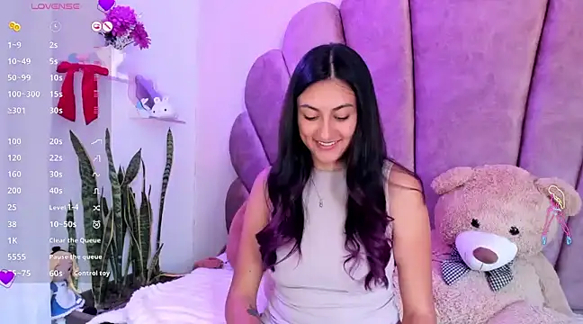 Snapshot of sweetfoxy_17 chatting on 01.30.25 sweetfoxy 17 online show from 01.30.25