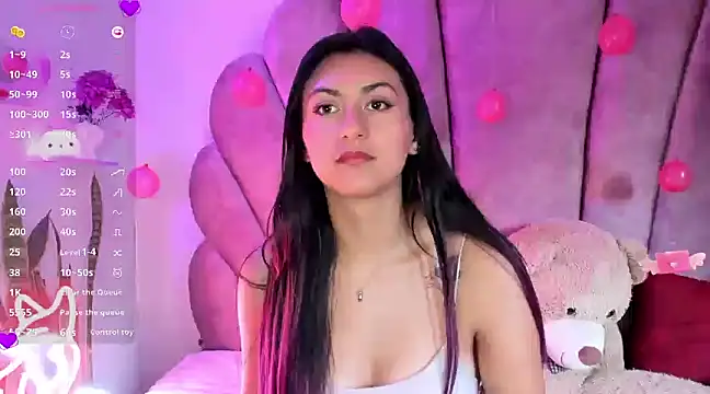 Snapshot of sweetfoxy_17 chatting on 02.11.25 sweetfoxy 17 online show from 02.11.25