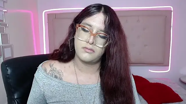 kathepickmanx online show from 10.31.25