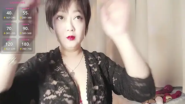 Hey-Cute online show from 02.19.25