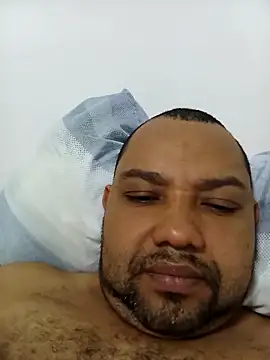 Snapshot of Marcio2235 chatting on 11.22.25 Marcio2235 online show from 11.22.25