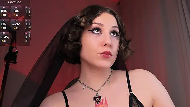 Eva Moss  online show from 02.10.25