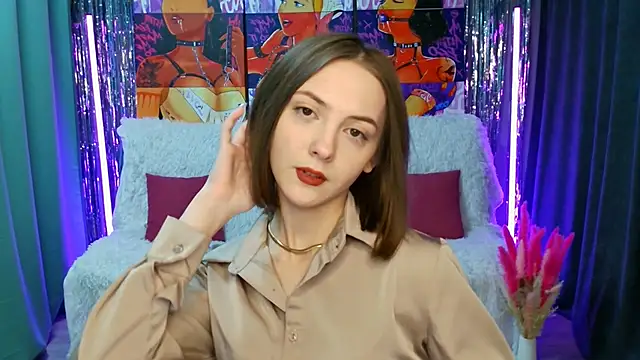 Snapshot of JesssWalker chatting on 02.08.25 JesssWalker online show from 02.08.25