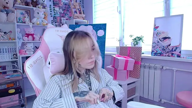 Catharsisi online show from 10.13.25