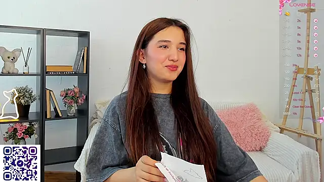 anna elfi online show from 02.23.25