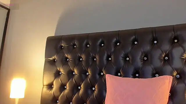 Catty Foxx online show from 03.13.25