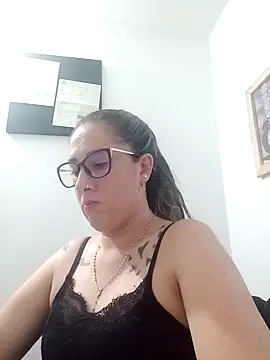 CHARLOTTE 1711 online show from 01.27.25