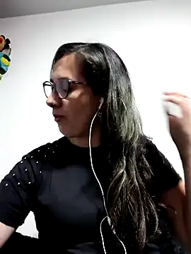 CHARLOTTE 1711 online show from 11.06.25