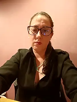 CHARLOTTE 1711 online show from 04.17.26