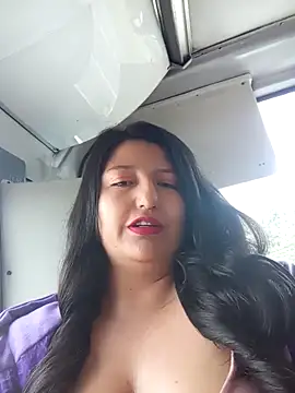 Snapshot of Melyy_Edii chatting on 02.21.25 Melyy Edii online show from 02.21.25
