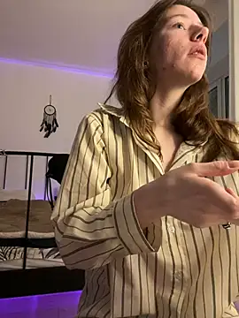 Snapshot of Mary_Leaf chatting on 02.01.25 Mary Leaf online show from 02.01.25