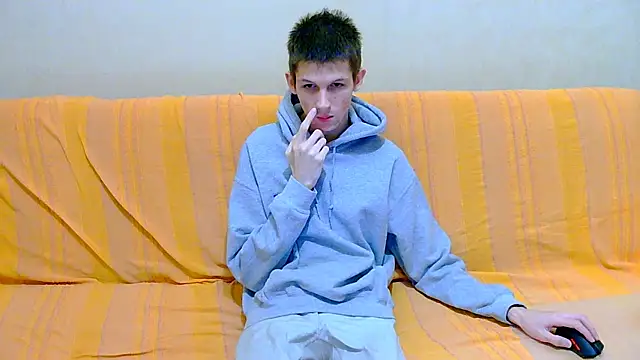 Lester Broo online show from 02.12.26