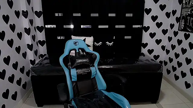 victoria ricci a online show from 02.15.25