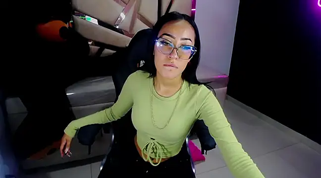 victoria ricci a online show from 02.28.25