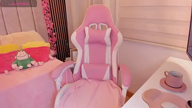 tamy xoo online show from 12.17.25