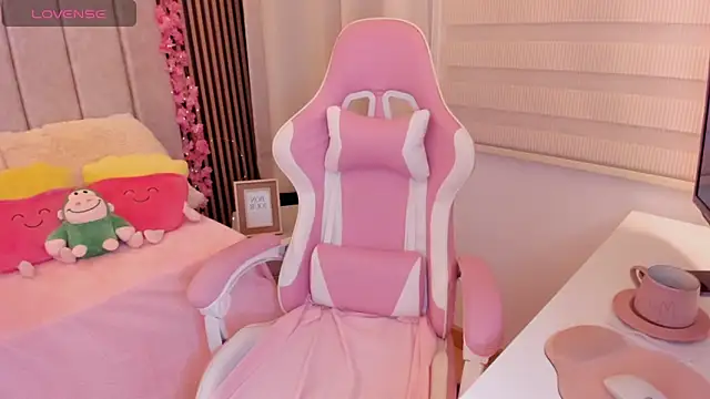 tamy xoo online show from 12.18.25