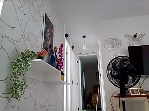 Snapshot of Munnoki chatting on 03.04.26 Munnoki online show from 03.04.26