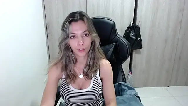 Princezzlove3 online show from 02.15.25