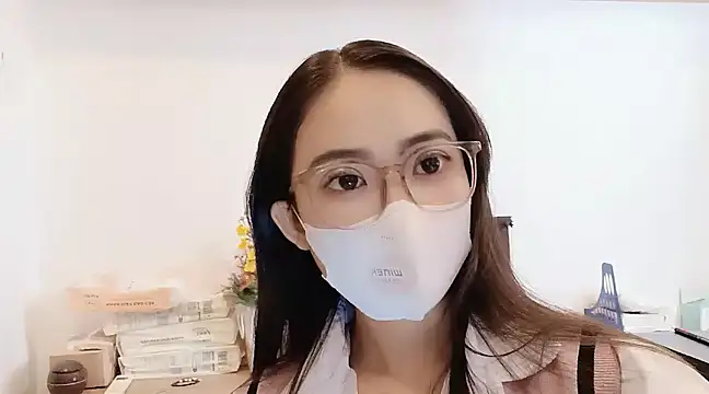 Lush-Office online show from 03.23.25