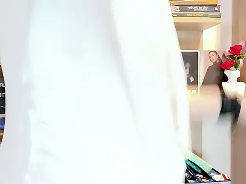 Lush-Office online show from 10.27.25