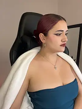 Snapshot of raven__white1 chatting on 01.18.25 raven white1 online show from 01.18.25