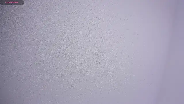 Snapshot of raven__white1 chatting on 02.19.25 raven white1 online show from 02.19.25