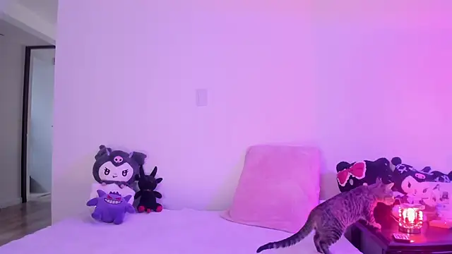 Snapshot of raven__white1 chatting on 10.29.25 raven white1 online show from 10.29.25