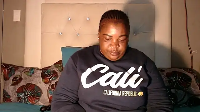 omalicha98 online show from 04.13.26