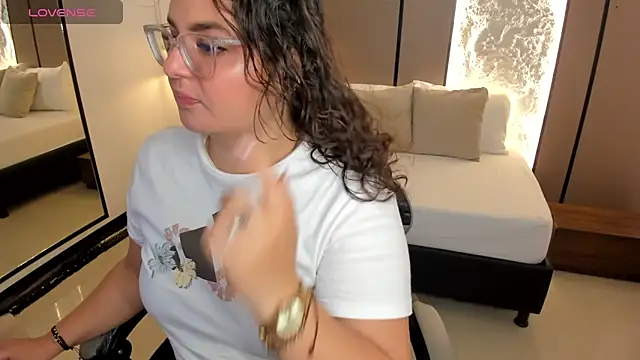 lilly ass  online show from 06.03.26