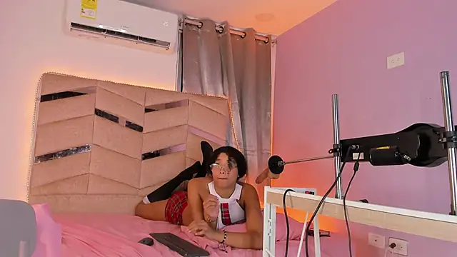 BrigitteRoy  online show from 03.27.26