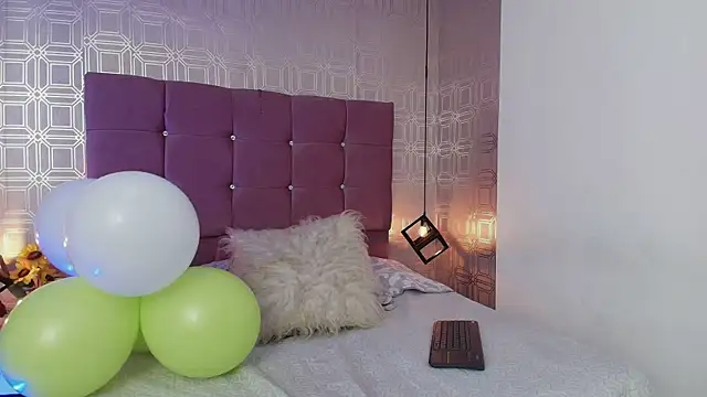 Snapshot of victoriapalmerfg chatting on 03.20.25 victoriapalmerfg online show from 03.20.25