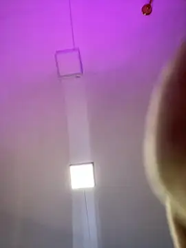 Aitana Hilton  online show from 11.05.25