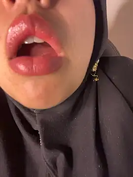 zahra Jalid online show from 04.21.26