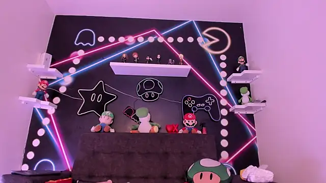 SabrinaSpell  online show from 02.18.25